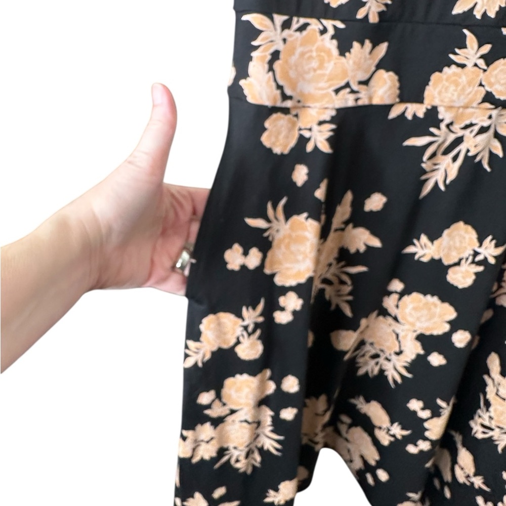 Pact Twilight Floral Fit & Flare Midi Dress Handkerchief Hem Size Large Black - Picture 7 of 10
